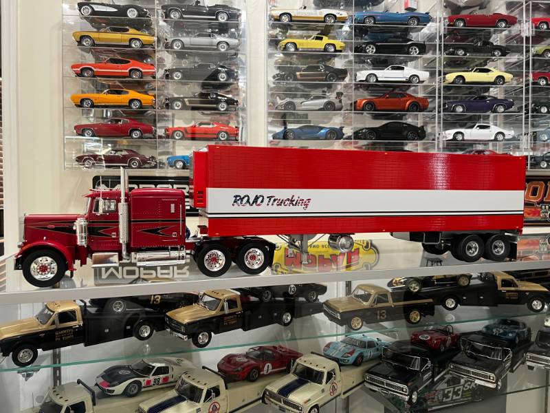 1/18 scale Semi Trailer Lettering from William J, FL