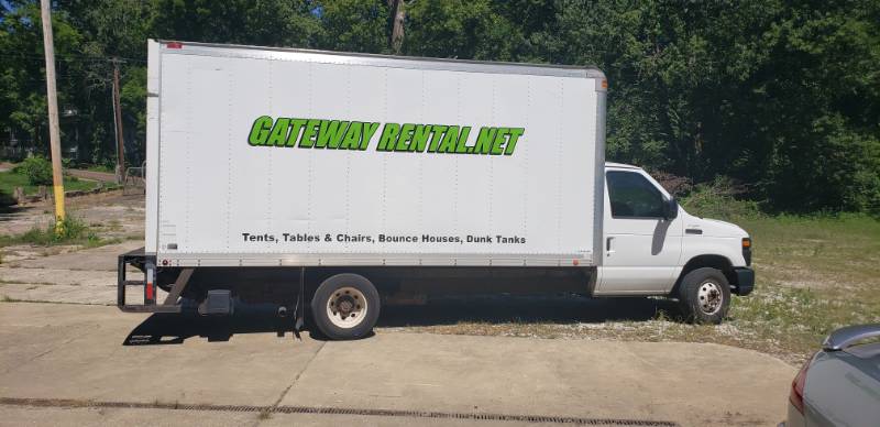 Ford E-450 16 foot box truck Lettering from Brian R, IL