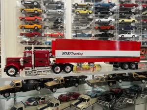1/18 scale Semi Trailer Lettering from William J, FL