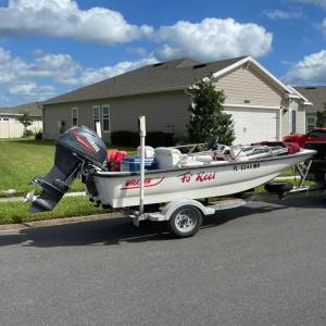 Boston Whaler 130 Sport Boat Lettering from Tobin W, FL