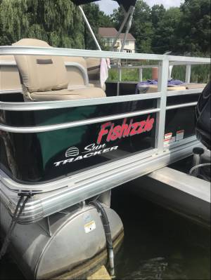 2017 Sun Tracker  Pontoon Boat  Lettering from Robert K, IL