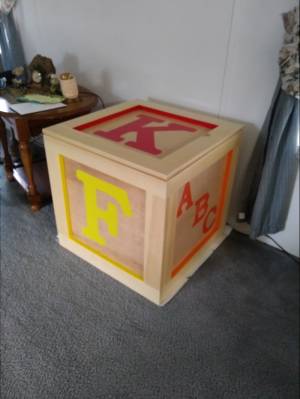 Building blocks/ toybox Lettering from Donald G, NY